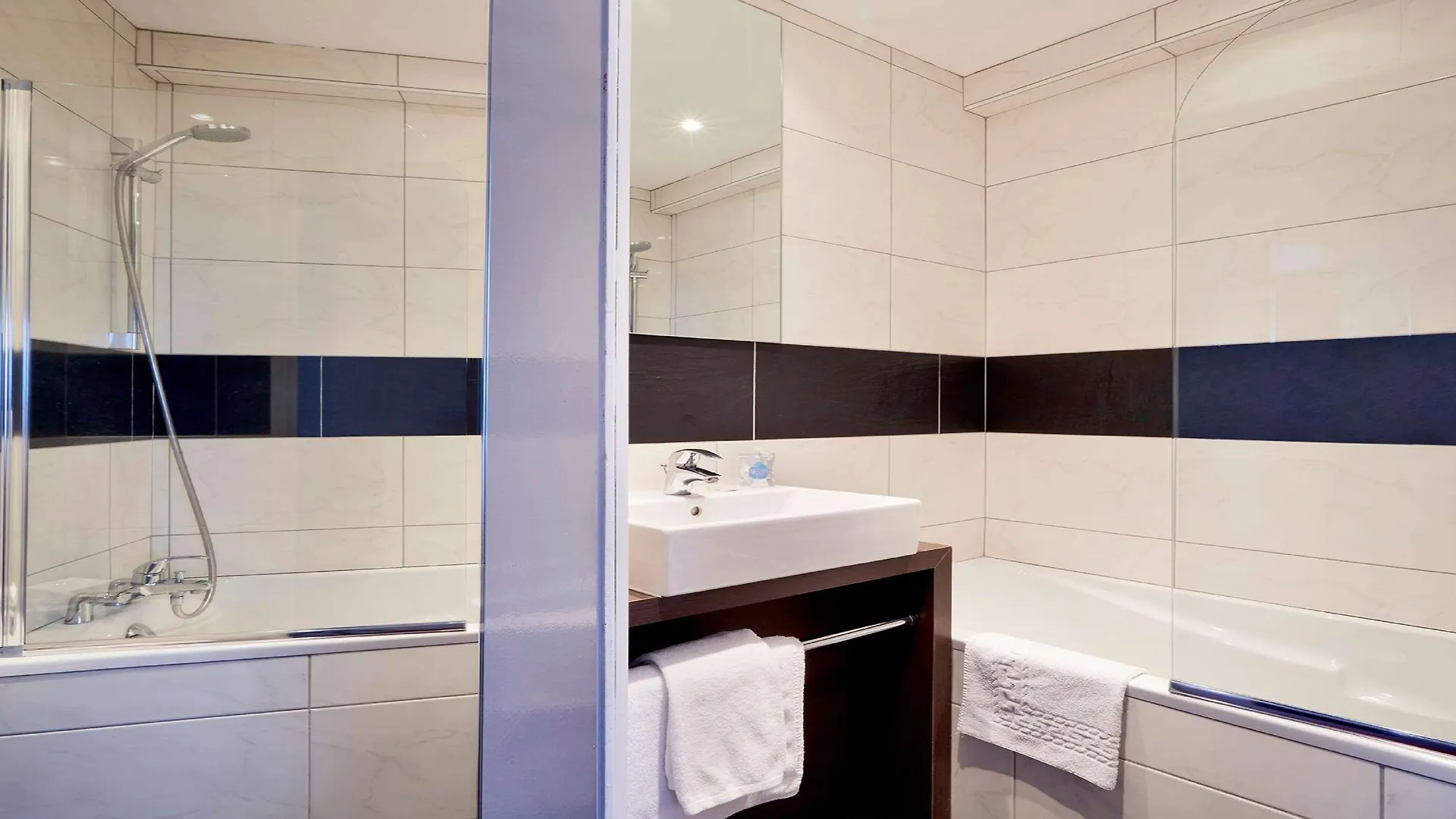 Kyriad Grenoble Centre Hotel